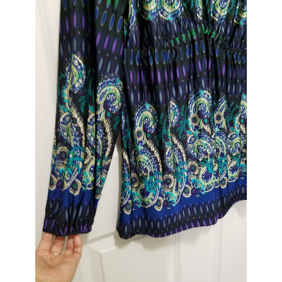 Venus NWOT Paisley Long Sleeve V-neck Elastic Waist Super Soft Stretchy Sz M - Picture 3 of 11